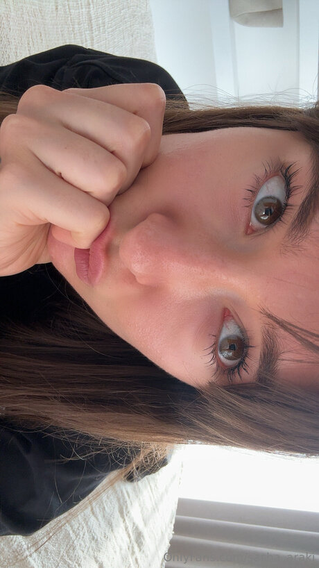 sasha araki adult model photo