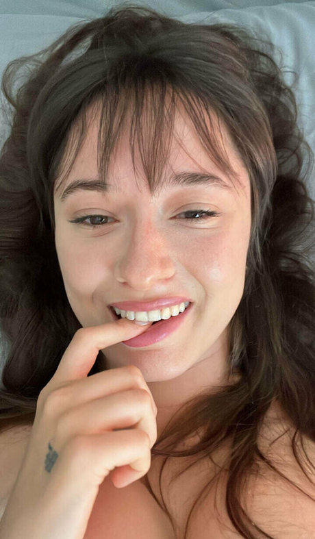 sasha araki hd star photos