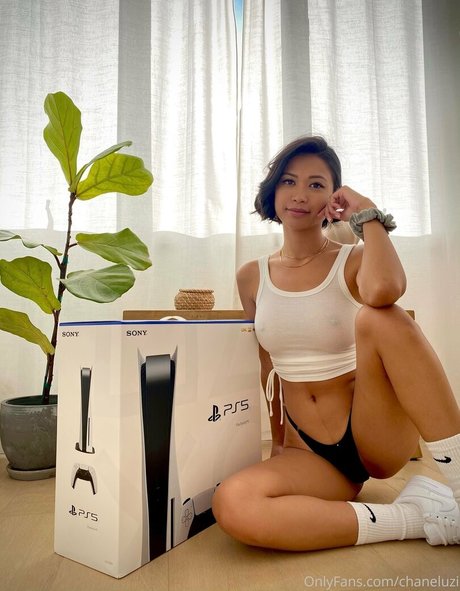 chaneluzi perfect star picture