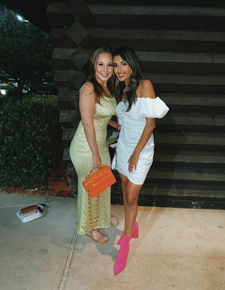 Zia Natasha Lehman pretty star photos