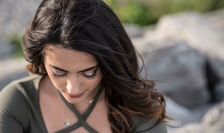 Maria Sharrad model adult img