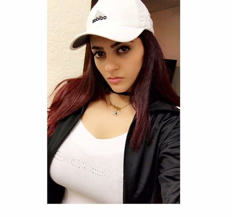 Maria Sharrad pornstar nude photos