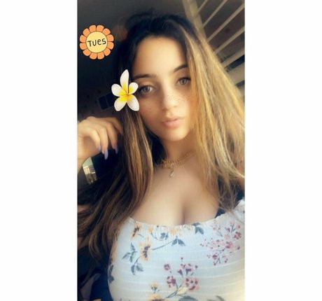 Maria Sharrad high quality actress images