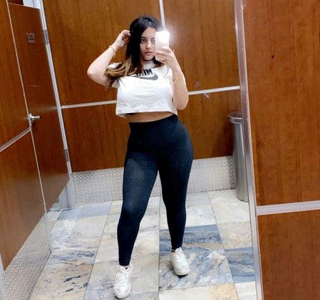 Maria Sharrad hot actress photo