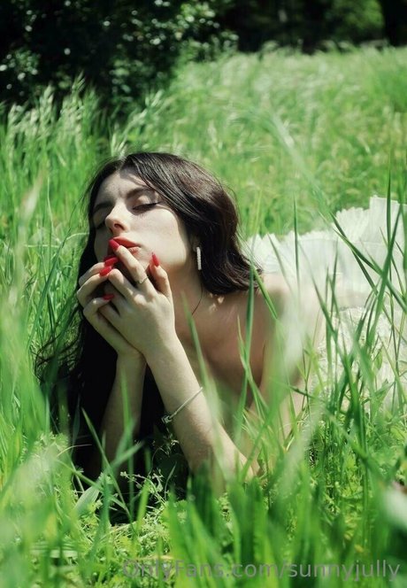 sunnyjully pornstar beautiful pic