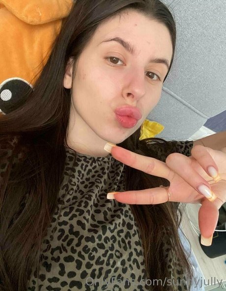 sunnyjully xxx actress images