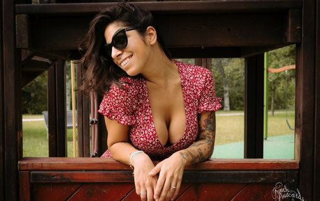 Sara Noli sexy pornstar pictures