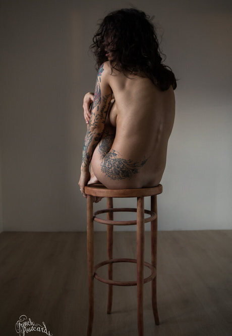 Sara Noli star erotic pic