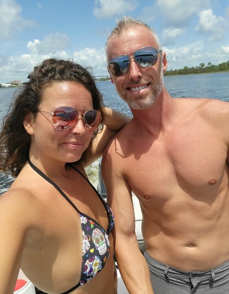 nellebeachgirl model exclusive photo