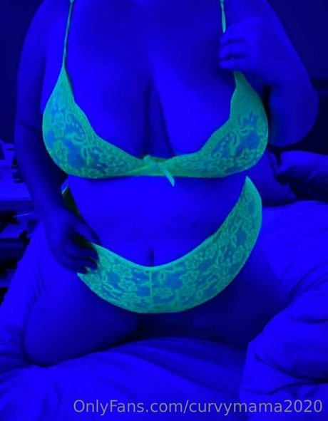 curvymama2020 pornstar free photo