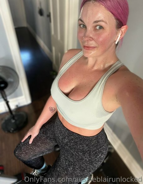 aussieblairunlocked model picture