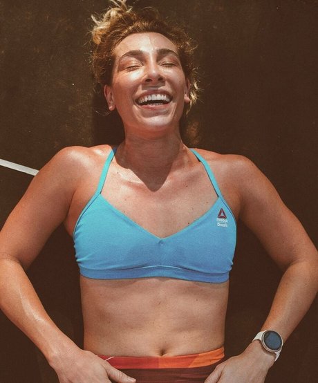 Naty Graciano star high quality photo