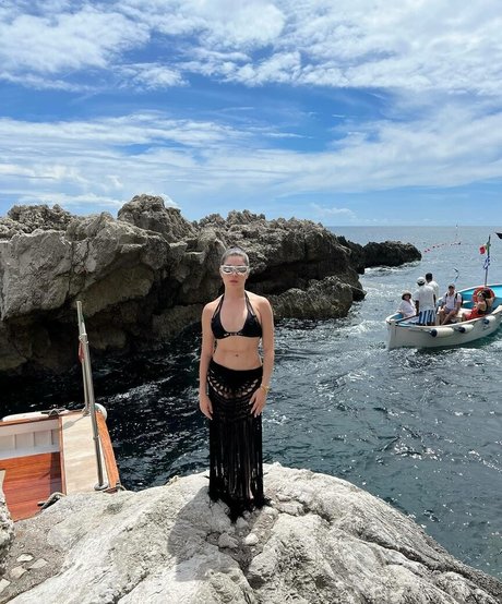 GKay model beautiful picture