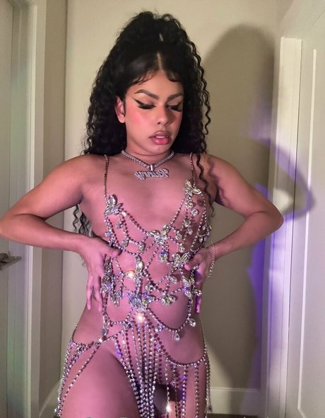 Yourplaybunnyy star pornographic images