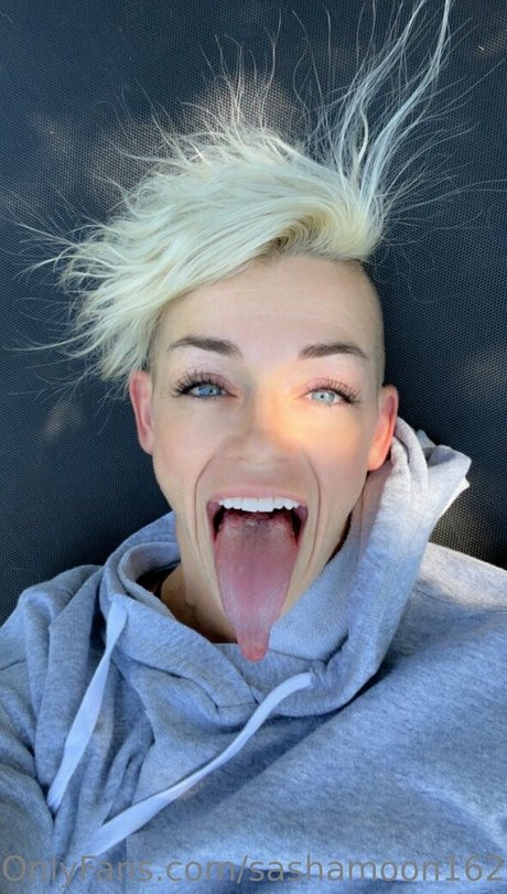 sashamoon1621 nudes actress pictures