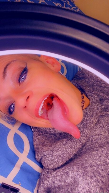 sashamoon1621 best model pics