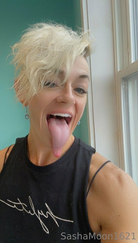 sashamoon1621 model nudes img