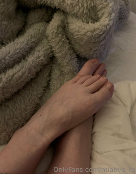 miahve ra model hot pics