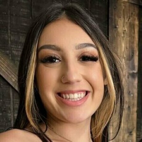 Violet Gems model xxx pics