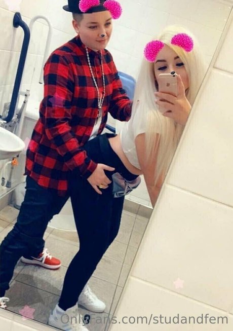 reallesbiansx hot model galleries