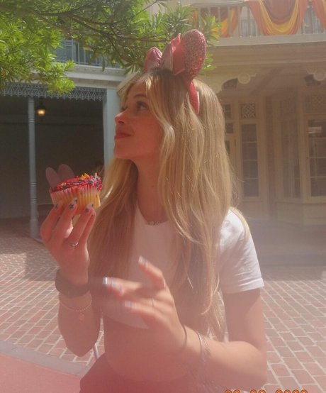 Lananegrini star hot img