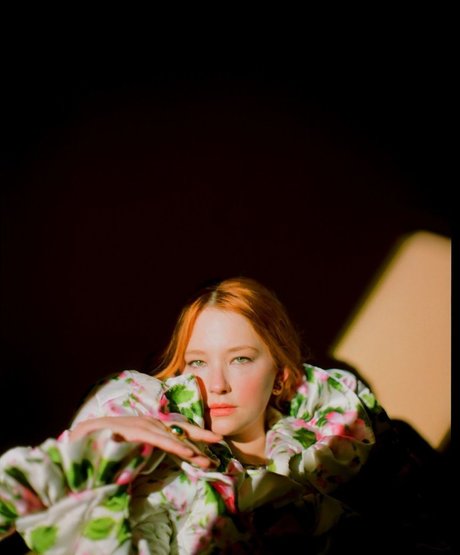 Haley Bennett erotic pornstar image