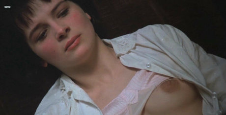 Juliette Binoche pornstar beautiful photo