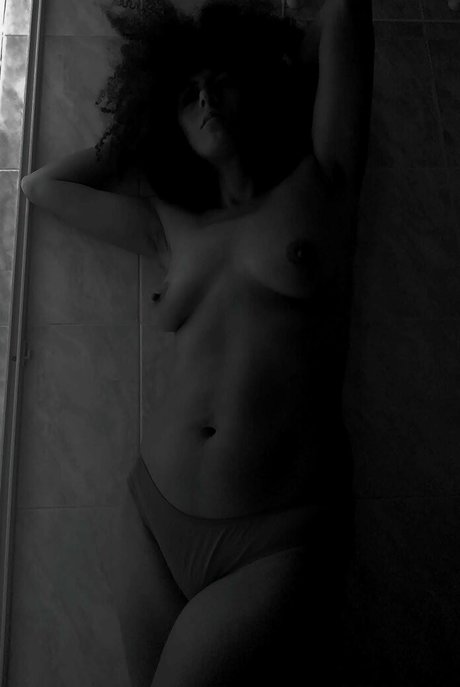 Ilka pretty actress img