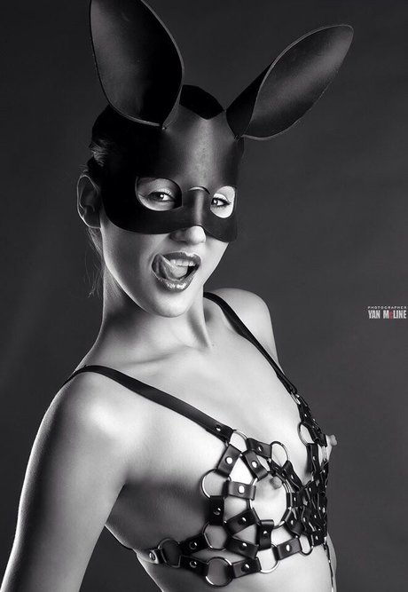 Yan Mcline hot star archive