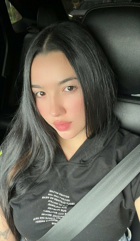 newmeggy model free images