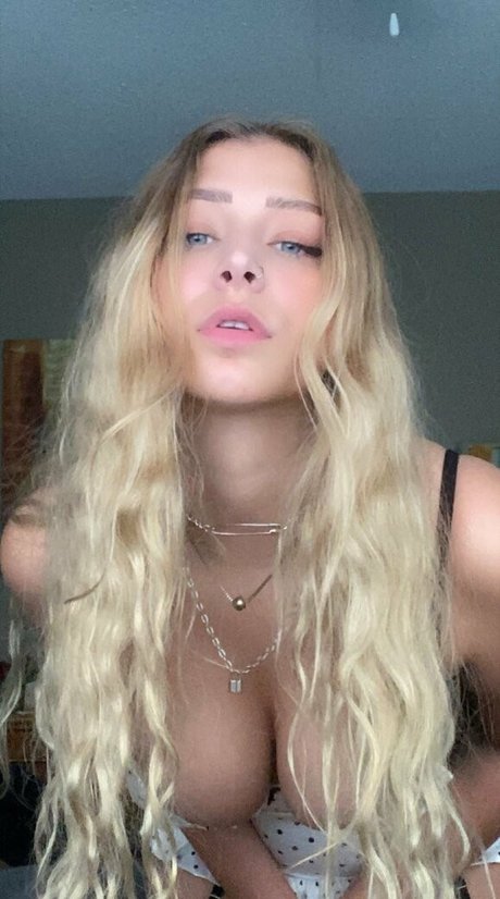 couple onlyfans beautiful photo