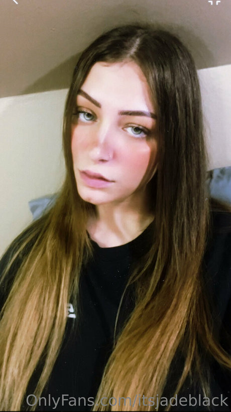 itsjadeblack model sexy pictures