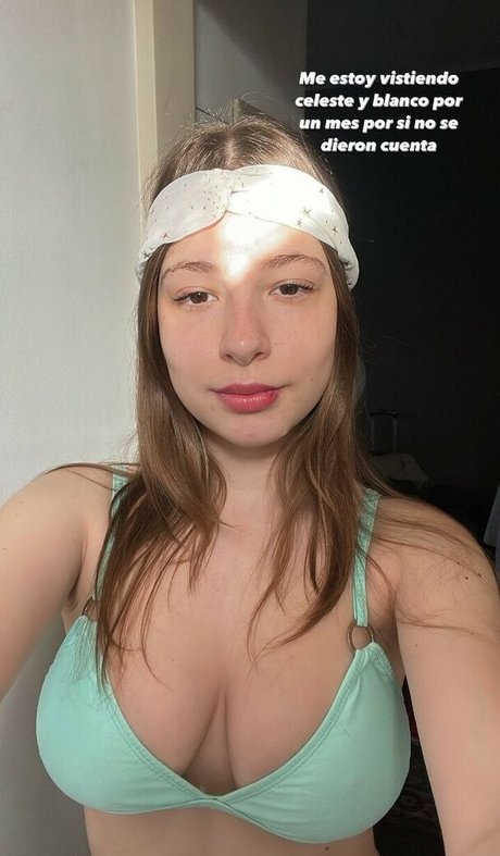 Mariela Vicenzi sexy star gallery