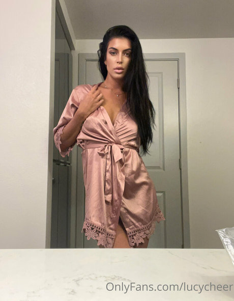 lucymomma pretty actress gallery