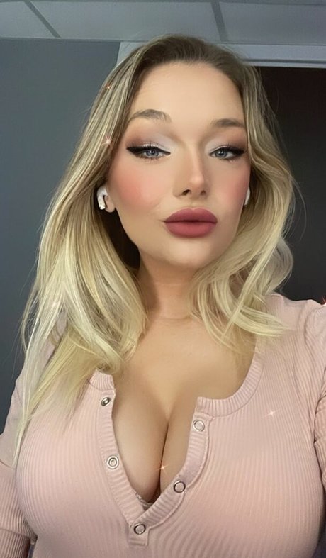 llannagg model sex photos