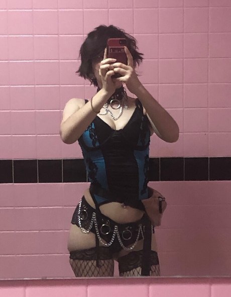 leez_____ pornstar hot image