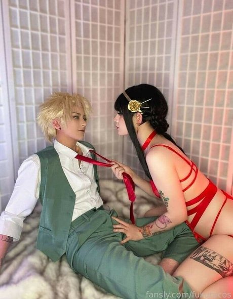 f ukuro xxx model pic