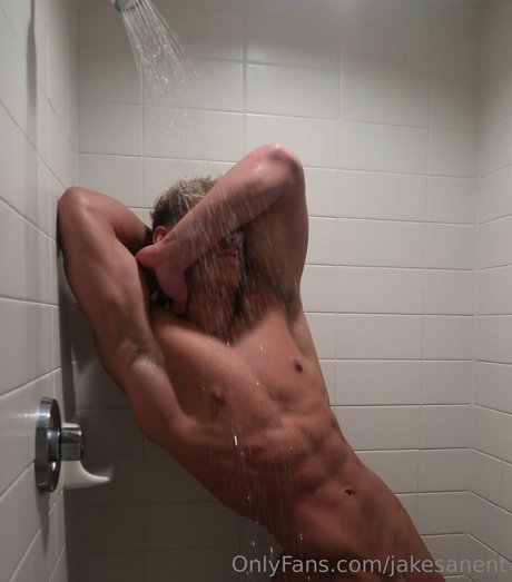 jakesanent pornographic star photos