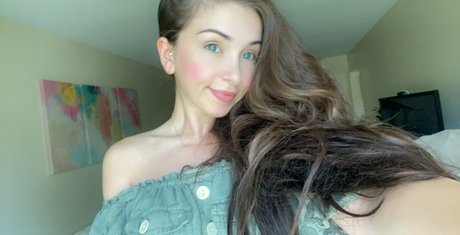 Rachelrainx Profile pic