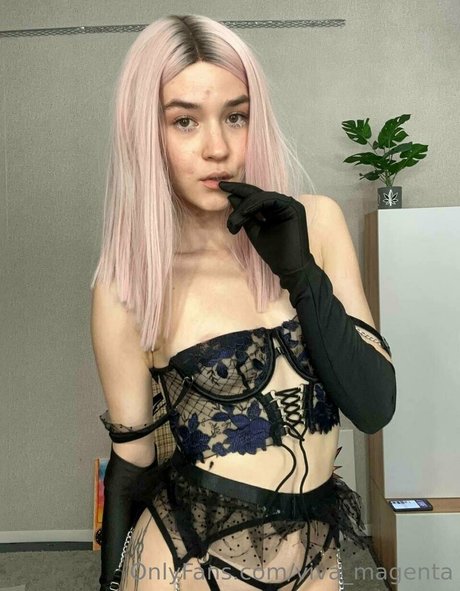 viva magenta adult model gallery