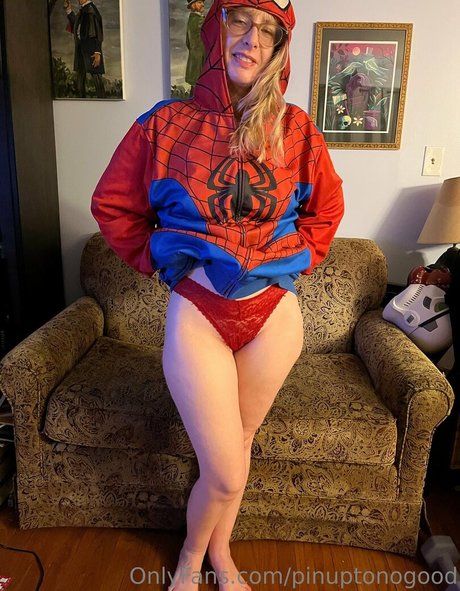 pinuptonogood star adult img