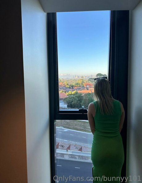 bunnyy101 nude model gallery