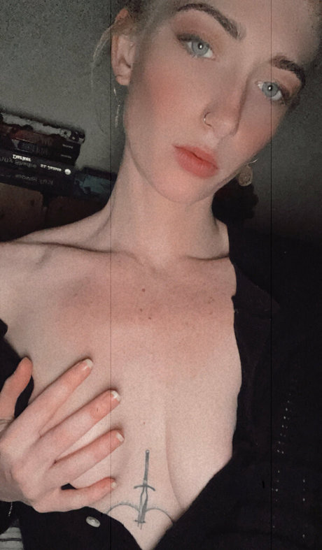 scarletttjay art pornstar pictures