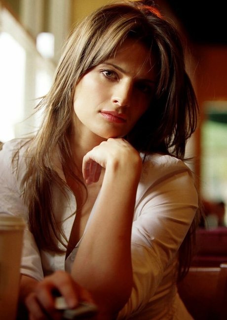 Stana Katic beautiful actress pictures