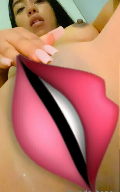 privado honey hd model gallery