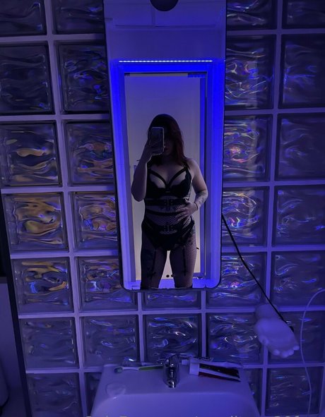 carlitadinamita29 nude pornstar img