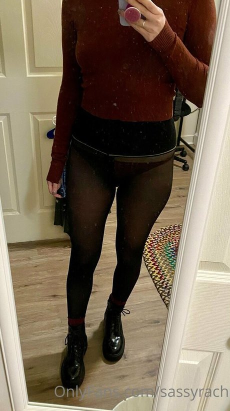 sassyrach porn model image