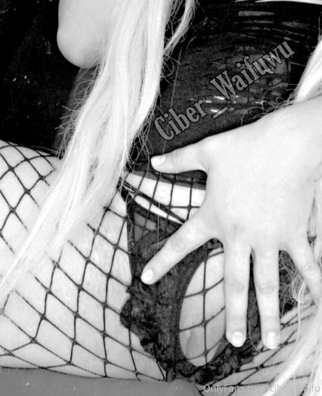 Ciberwaifuwu pornstar sex pic