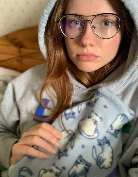 charlotteglowsup star nice image