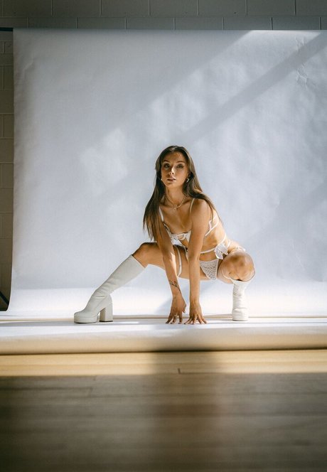 dgyspy adult star picture